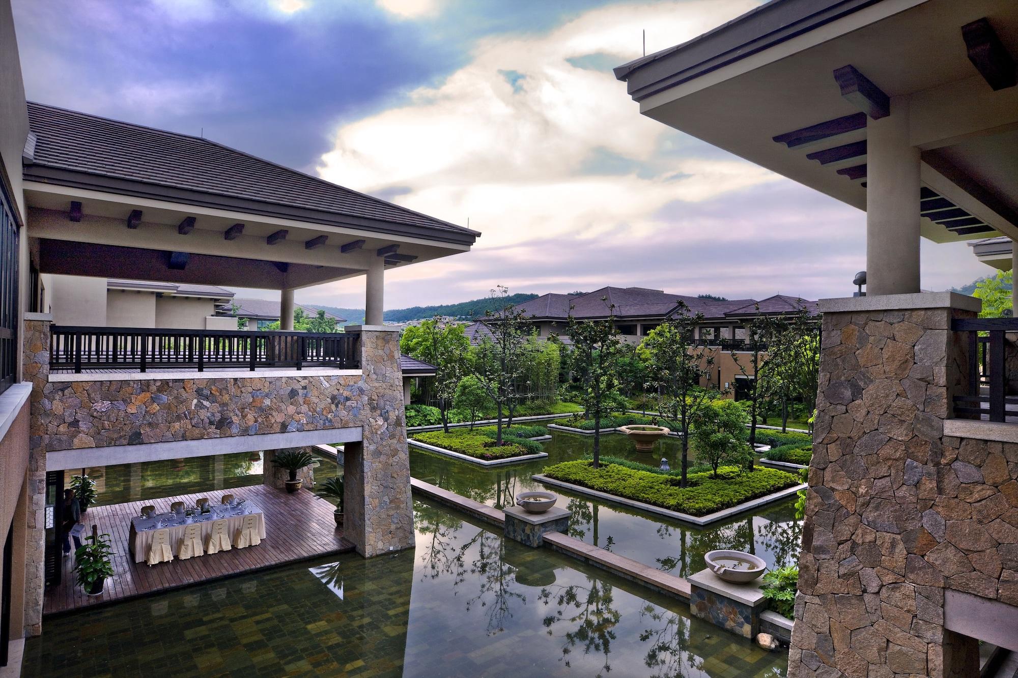 Narada Resort & Spa Liangzhu Hangzhou Exterior foto